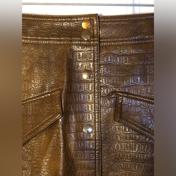 Zara  Brown Croc Embossed Faux Leather Mini Skirt XS - Picture 3 of 7
